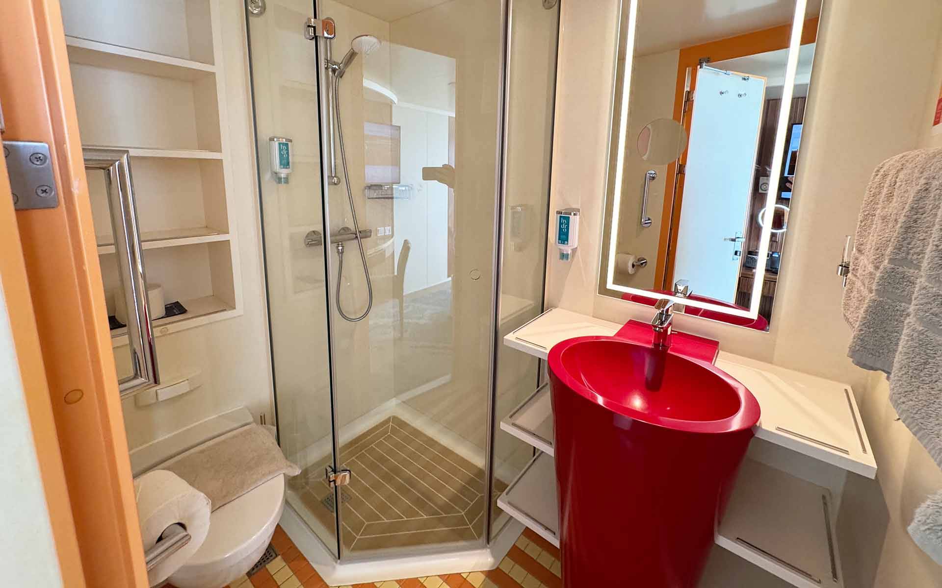 AIDAdiva balcony stateroom bathroom