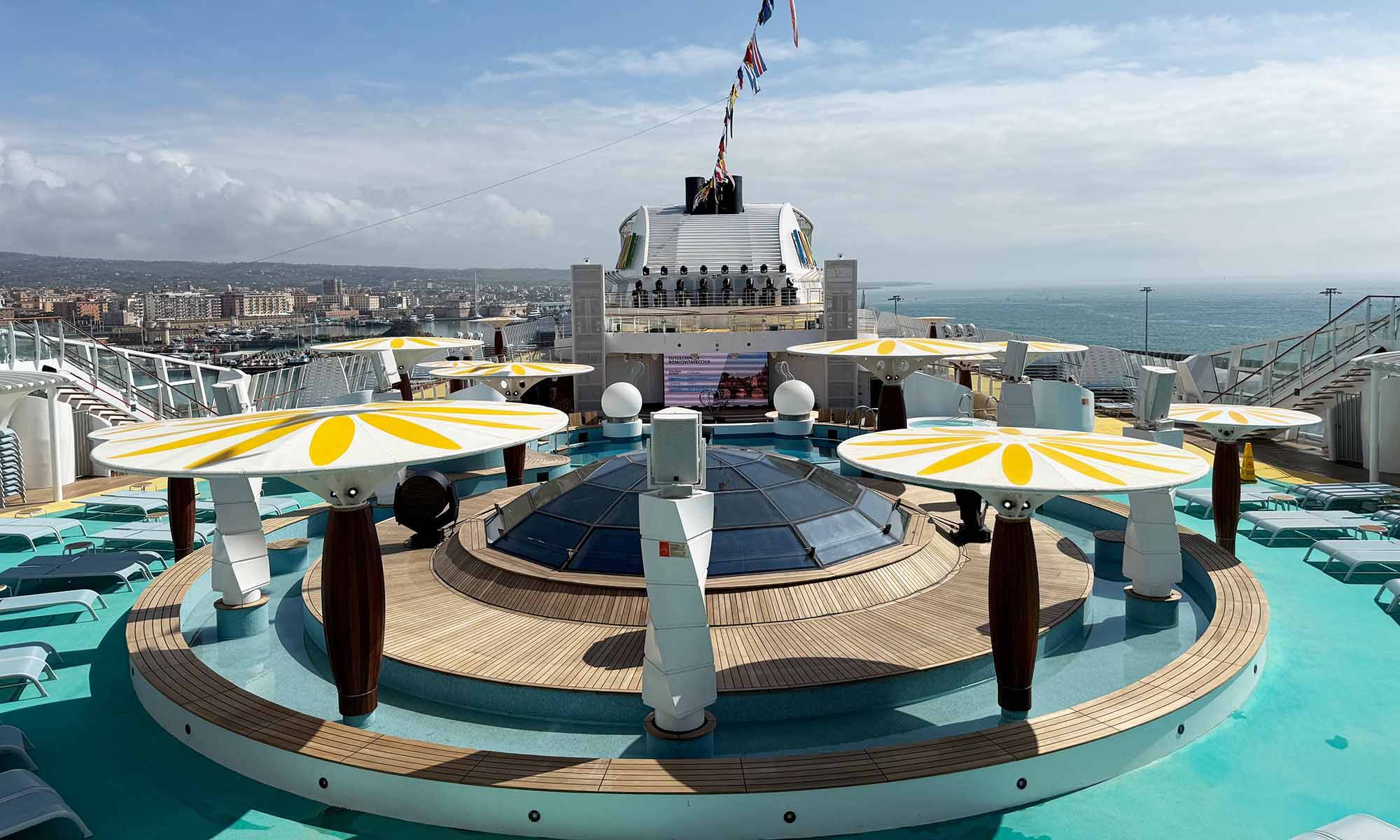 AIDAdiva sun deck