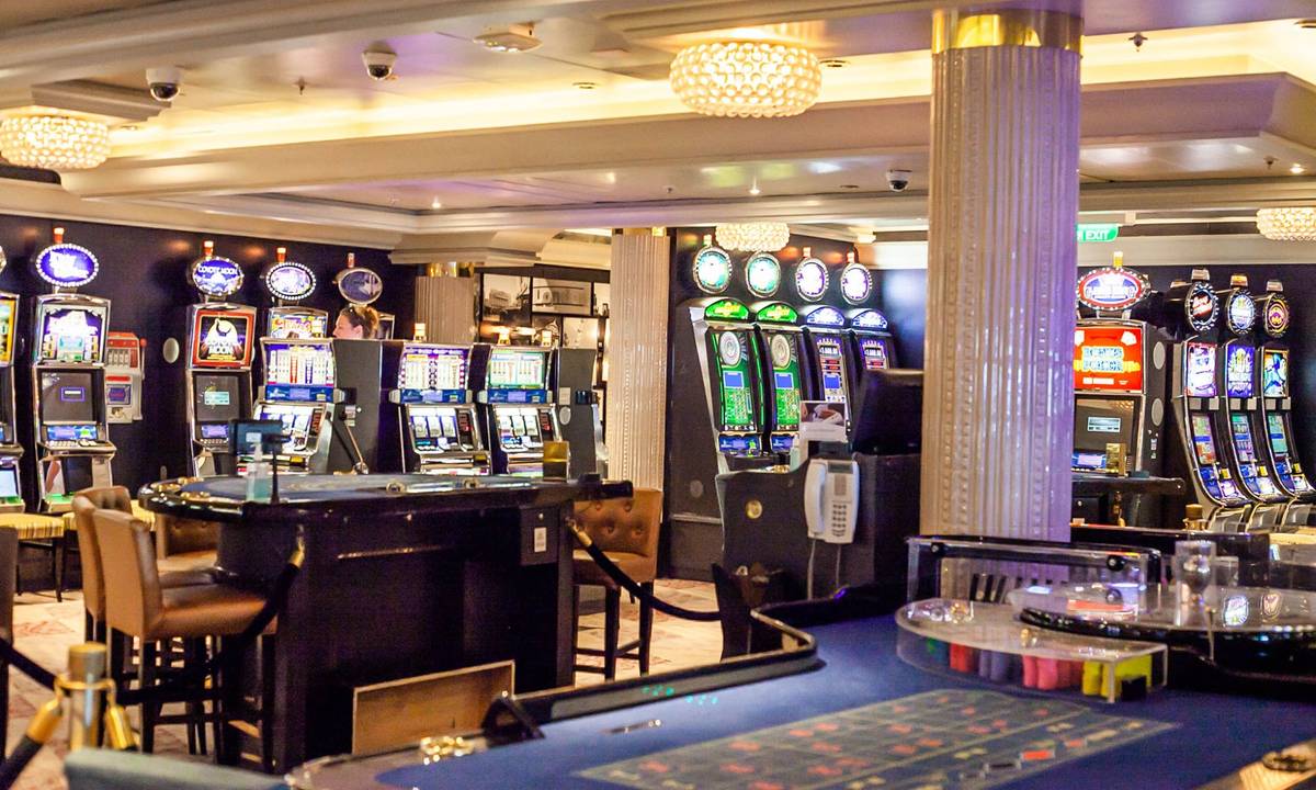 Azura Casino
