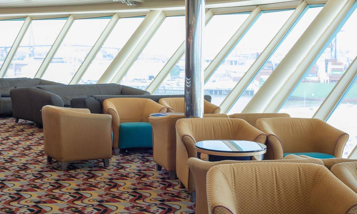 Navigator of the Seas Panorama Lounge