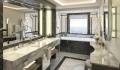 Grand Suite bathroom