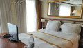 Suite bedroom