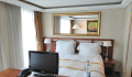 Suite bedroom