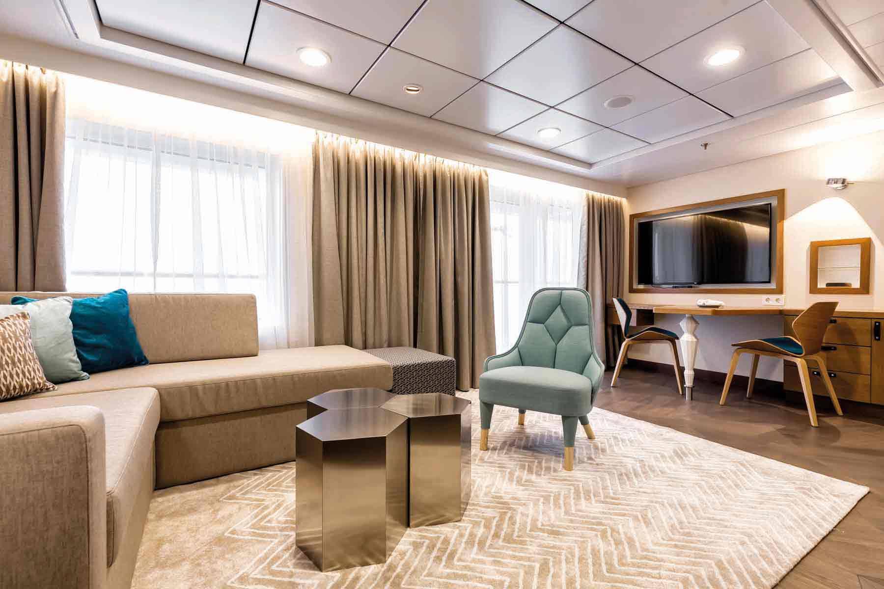 Mein Schiff 6 Diamant Suite Wohnbereich