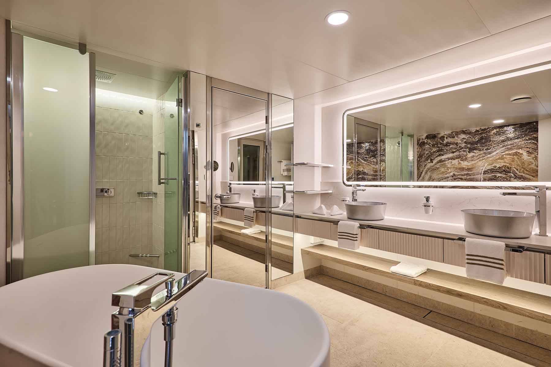 Mein Schiff Relax Große Freiheit (Great Freedom) Suite bathroom