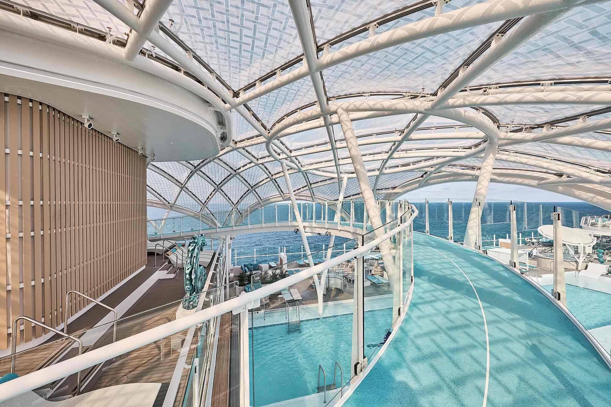 Mein Schiff Relax Pool & Jogging Track