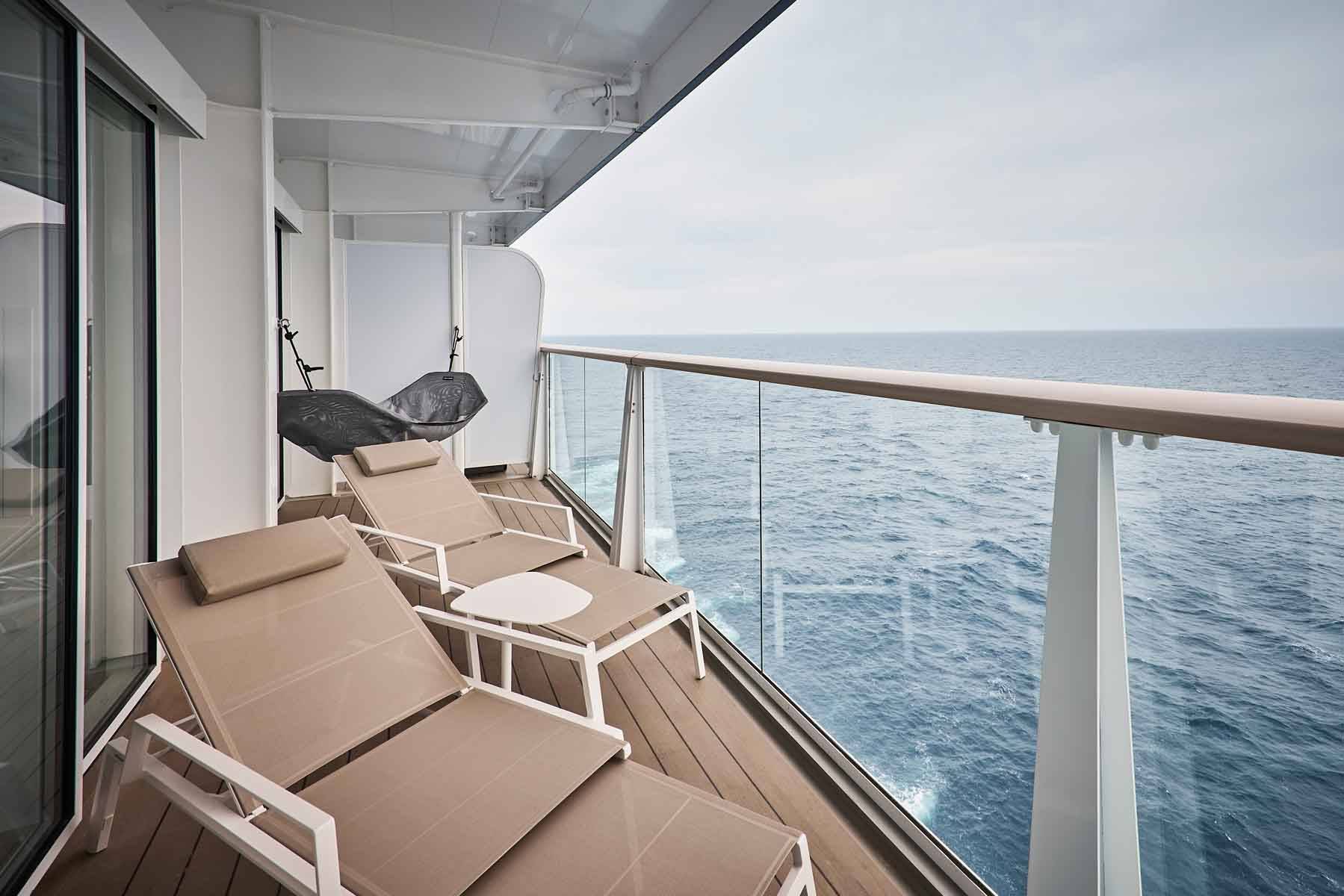 Mein Schiff Relax Weitblick (Far View) Suite veranda