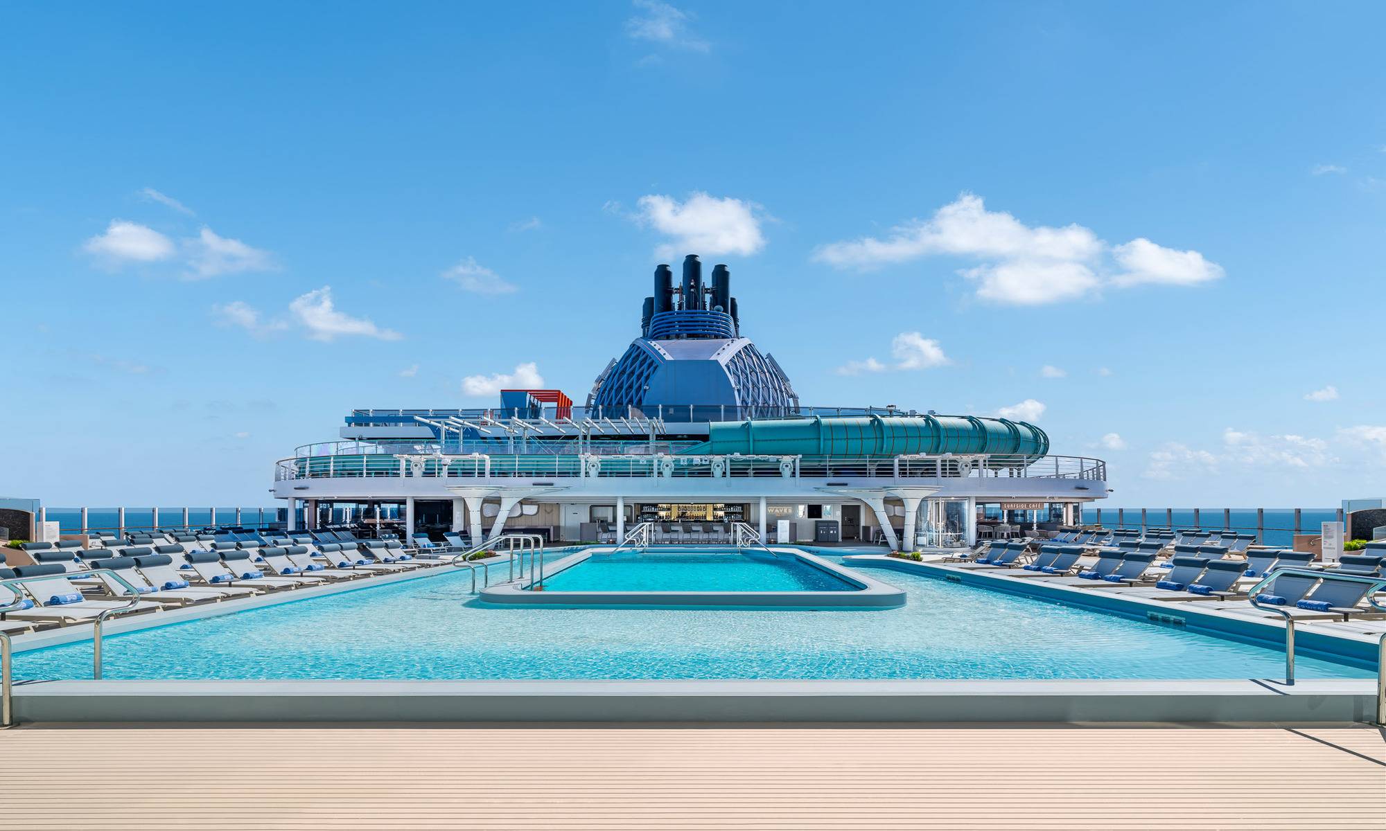 Norwegian Aqua Main pool