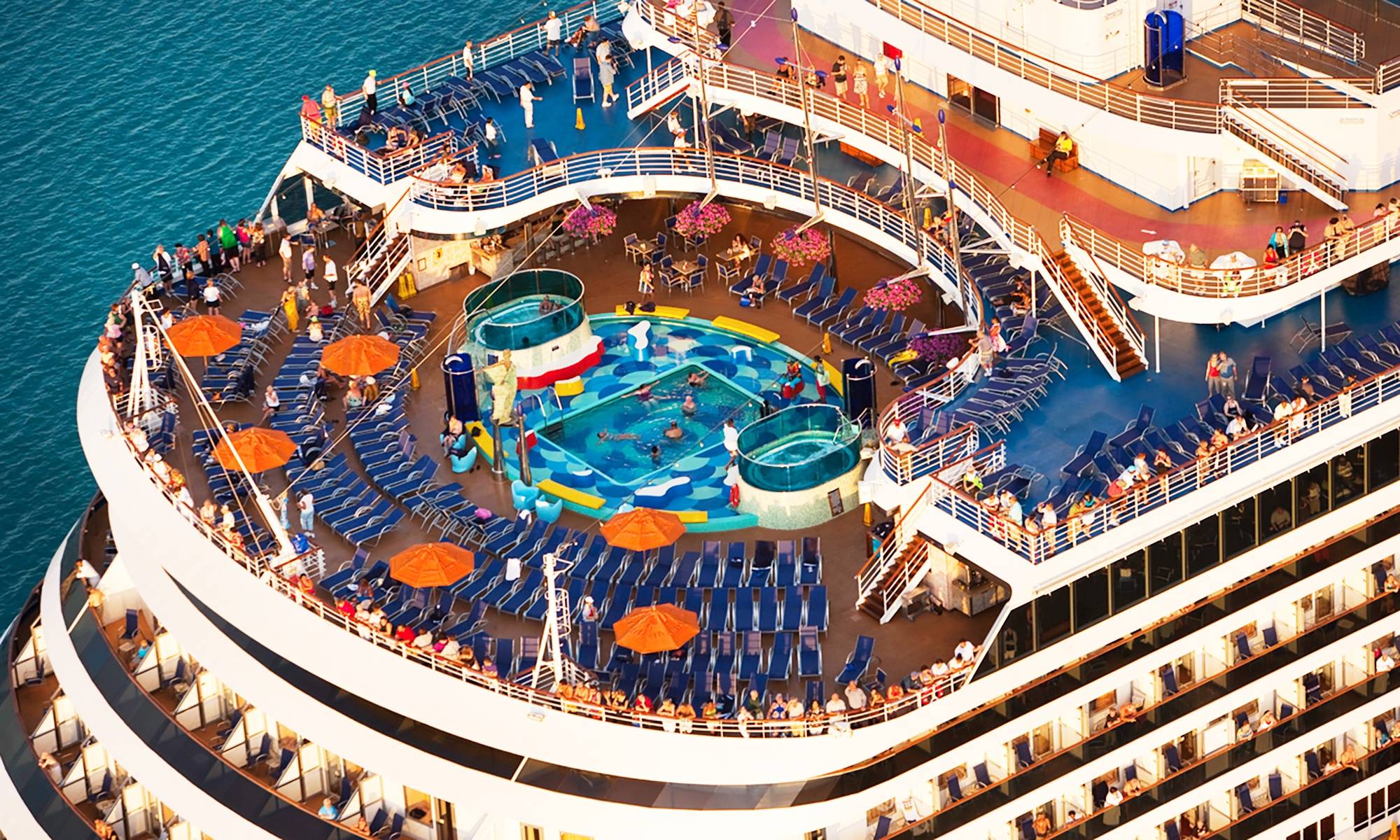 Carnival Dream Poolbereich am Heck