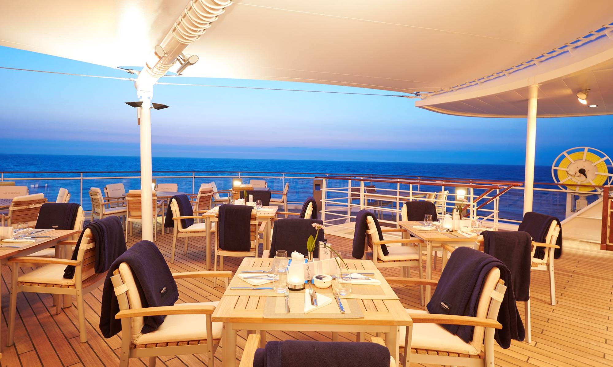 Europa 2 Restaurant Yachtclub