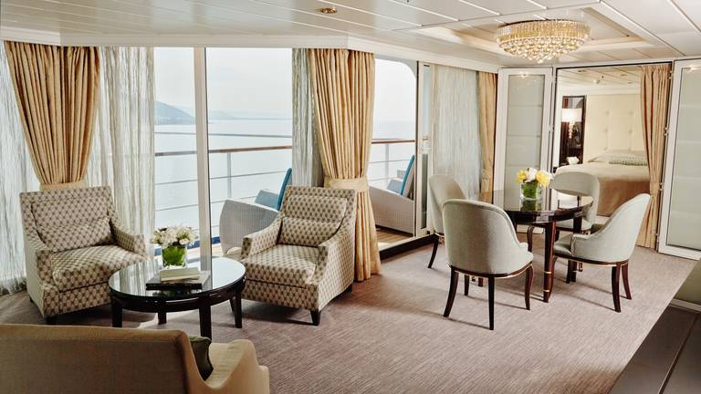 View Seven Seas Mariner: