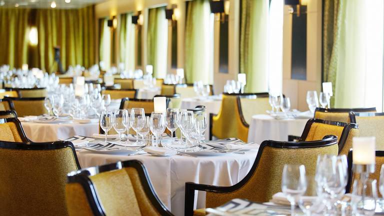 View Seven Seas Mariner: