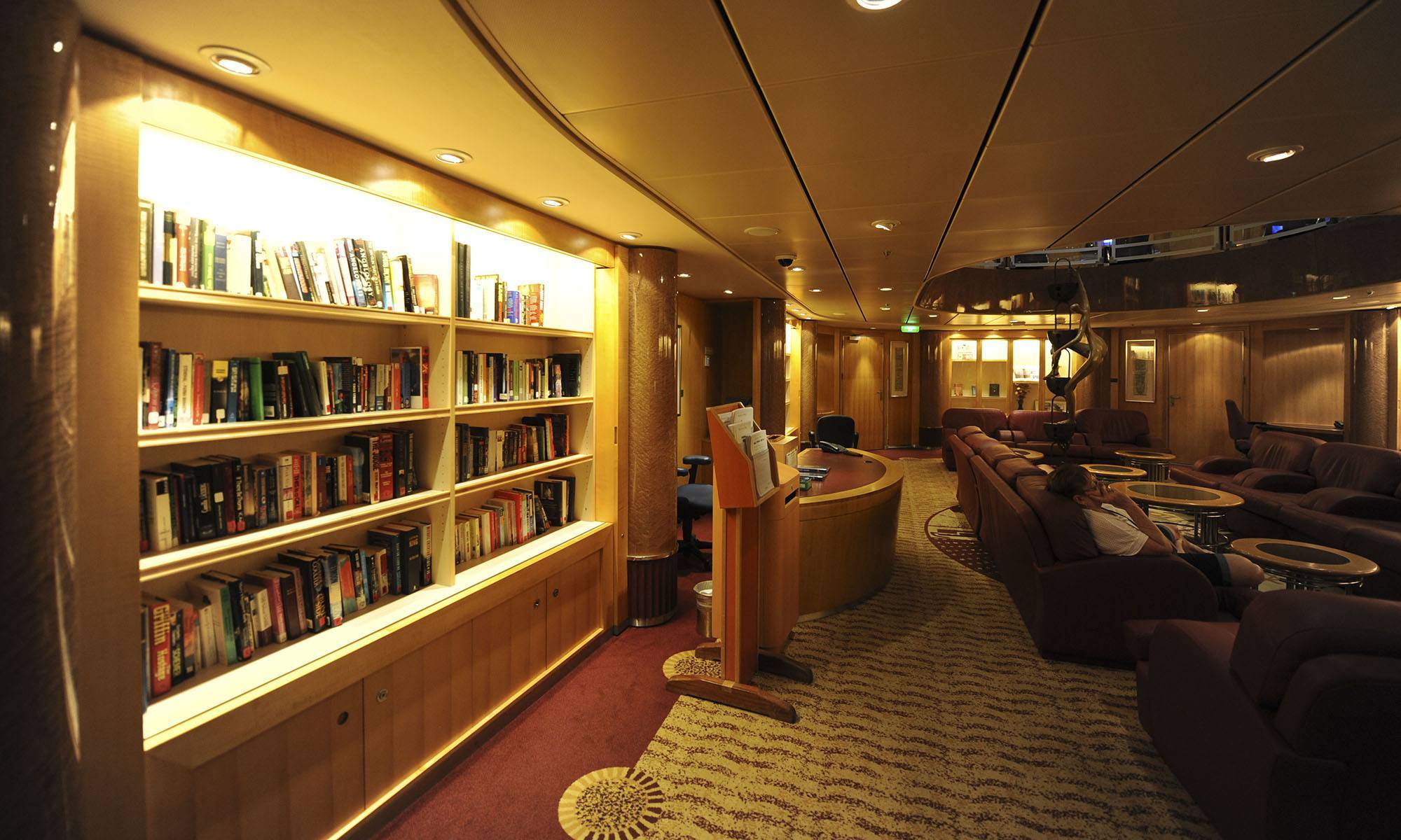 Mariner of the Seas Bibliothek