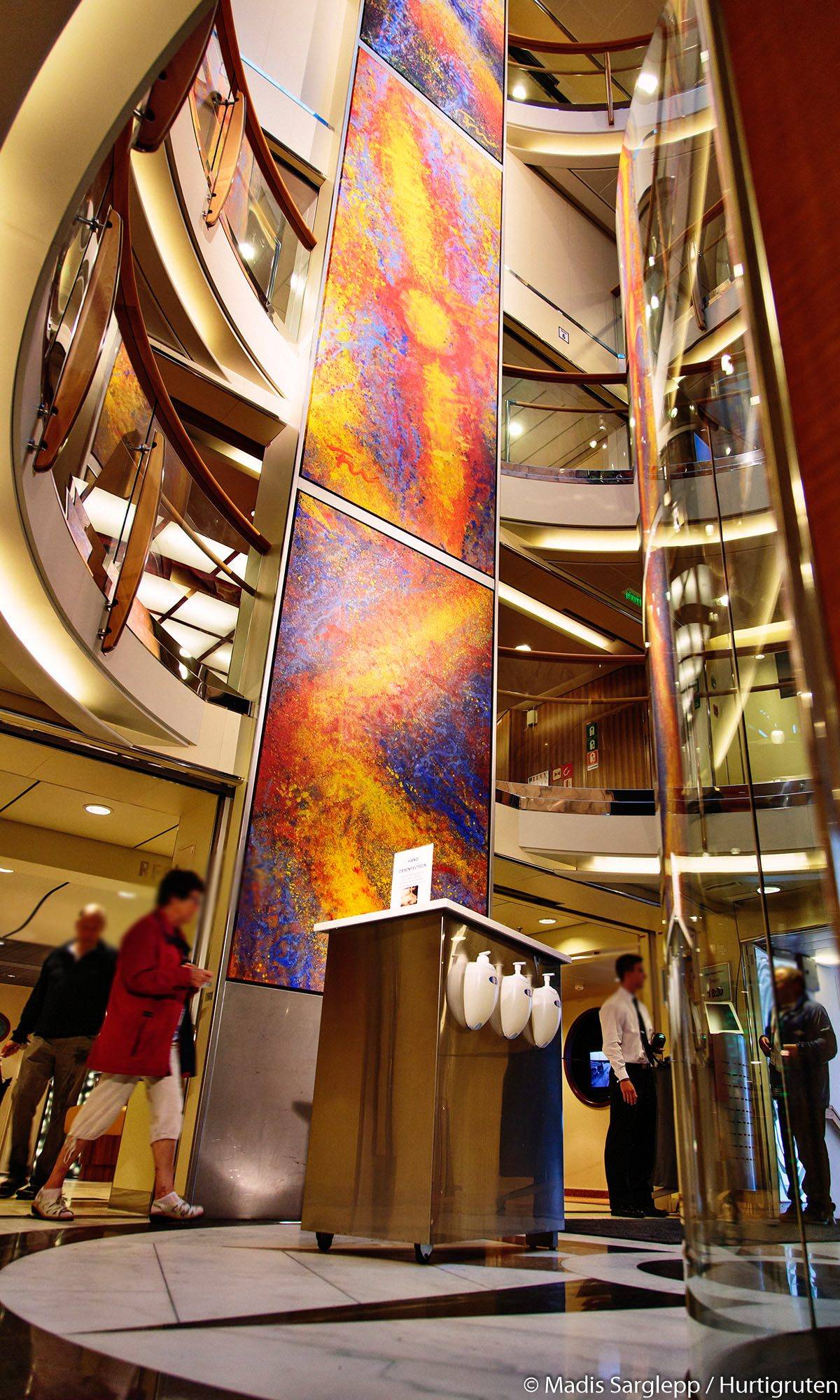 Midnatsol Atrium