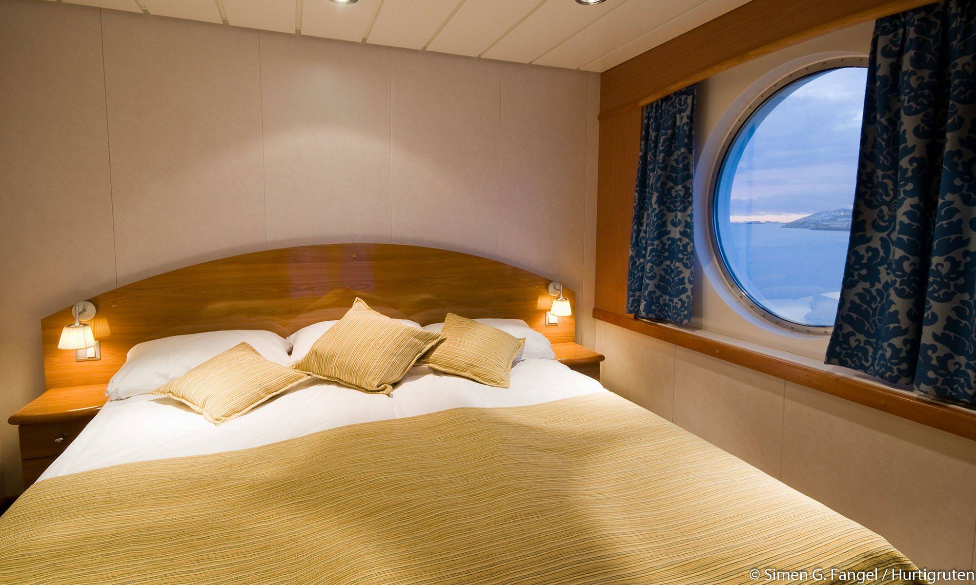 Midnatsol Grand Suite bedroom