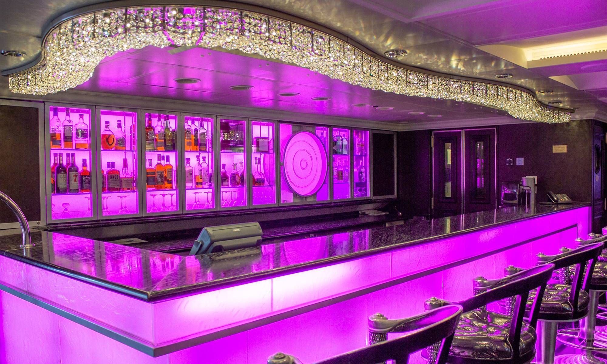 Oceania Marina Casino Bar