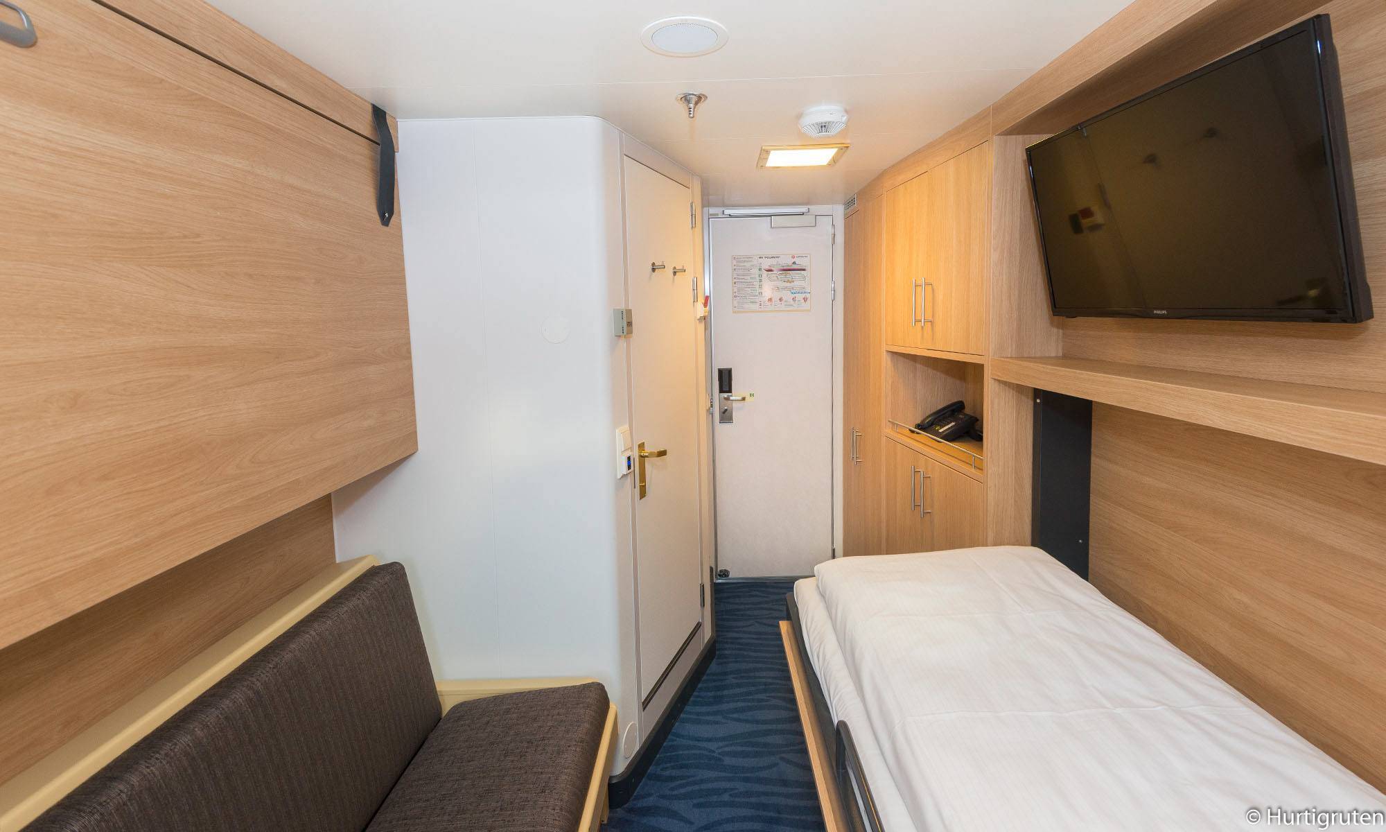Polarlys stateroom pullman beds