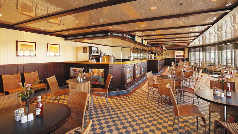 View Serenade of the Seas: